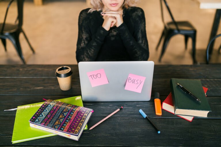 12 Freelancer Proposal Writing Strategies to Win More Gigs