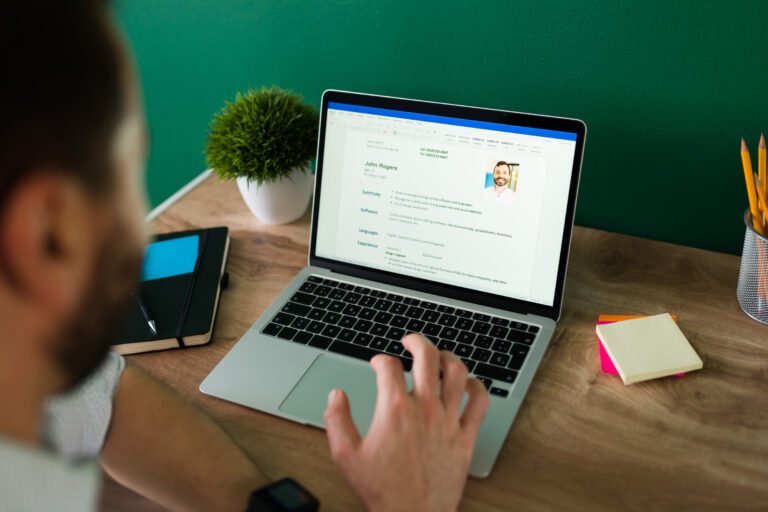 7 Powerful Video Resume Generator Tips to Stand Out