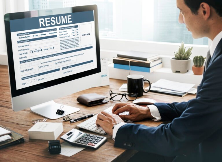 7 Smart Multi-Language Resume Translator Tips to Localize CV