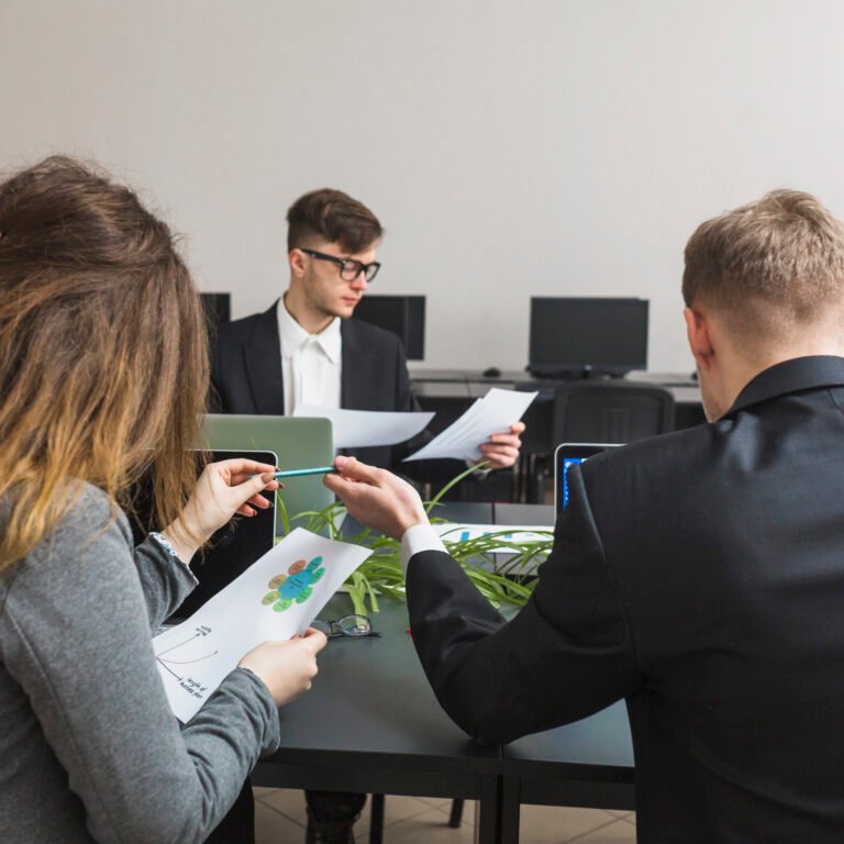 9 Company Research Summarizing Techniques for Job Seekers